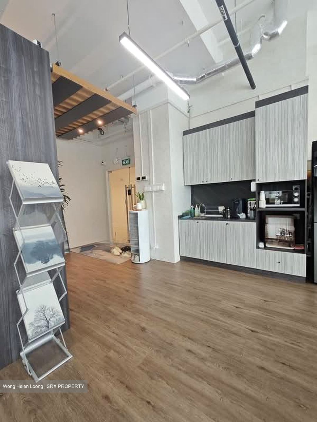Woods Square (D25), Office #560840601